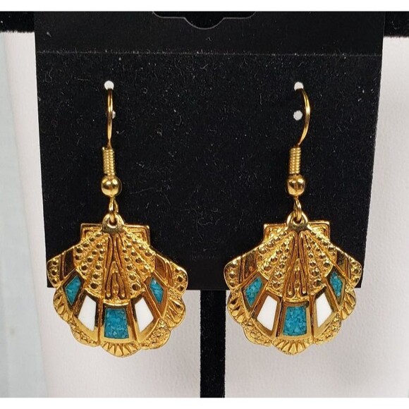 Vintage 1980's Signed COP co.90 Shell Dangle Enamal Gold Tone Earrings - Picture 3 of 15